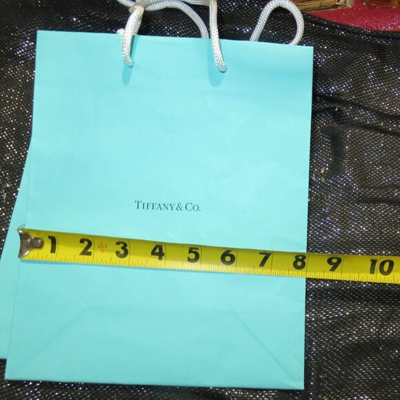 SOLD Tiffany & Co Signature Blue Gift Boxes, shopping bags & ribbon - Picture 4 of 6